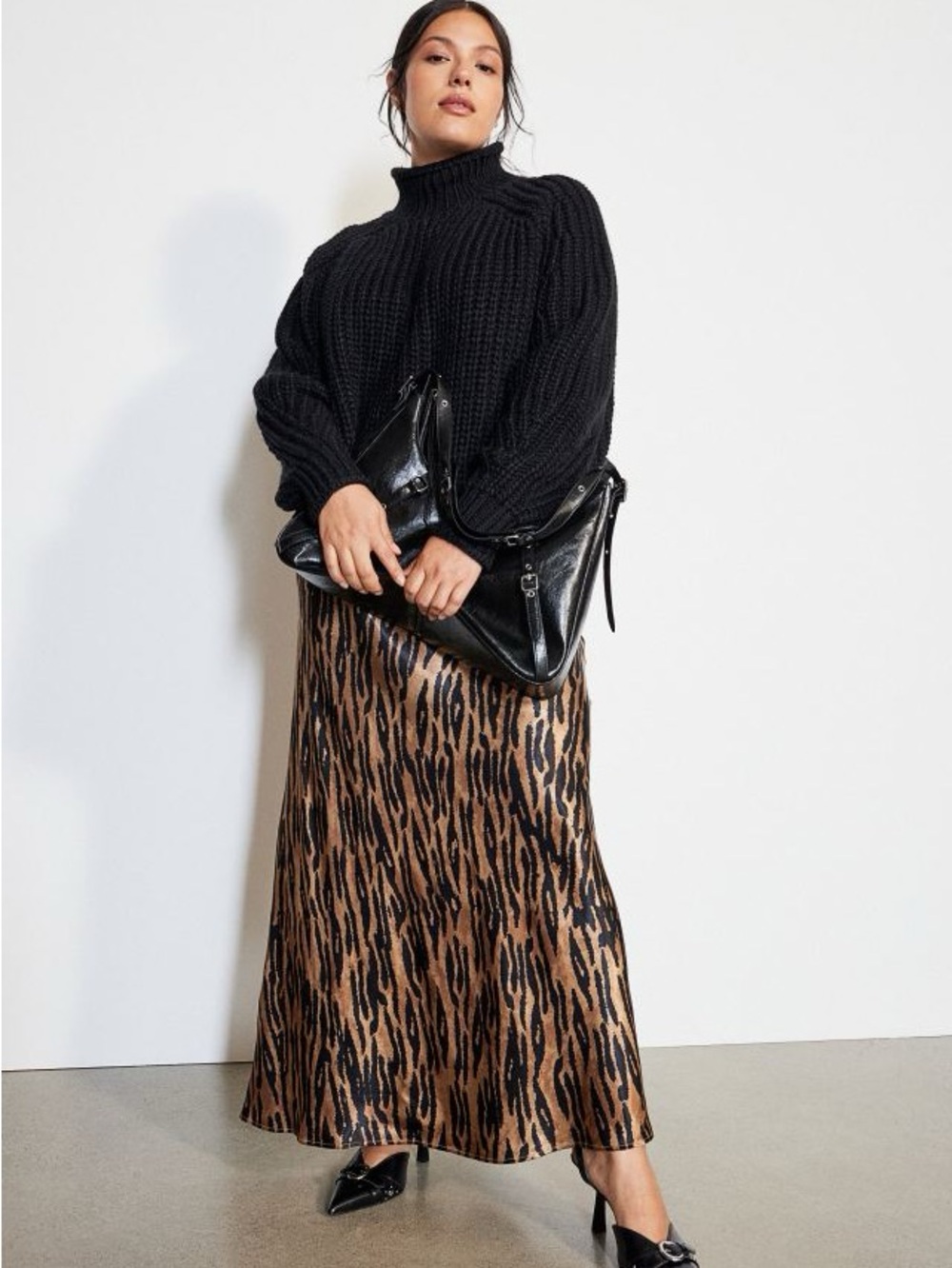 H&M Animal-Print Maxi Skirt in Black & Tan